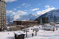  Le Corbier skipiste aan het station